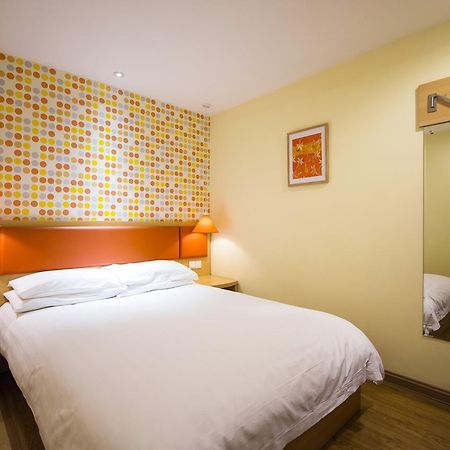 Home Inn Dalian Development Zone Light Railway Station Экстерьер фото