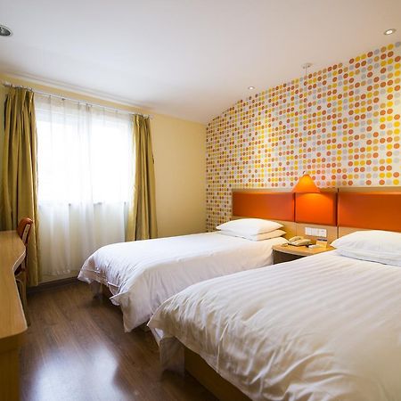 Home Inn Dalian Development Zone Light Railway Station Экстерьер фото