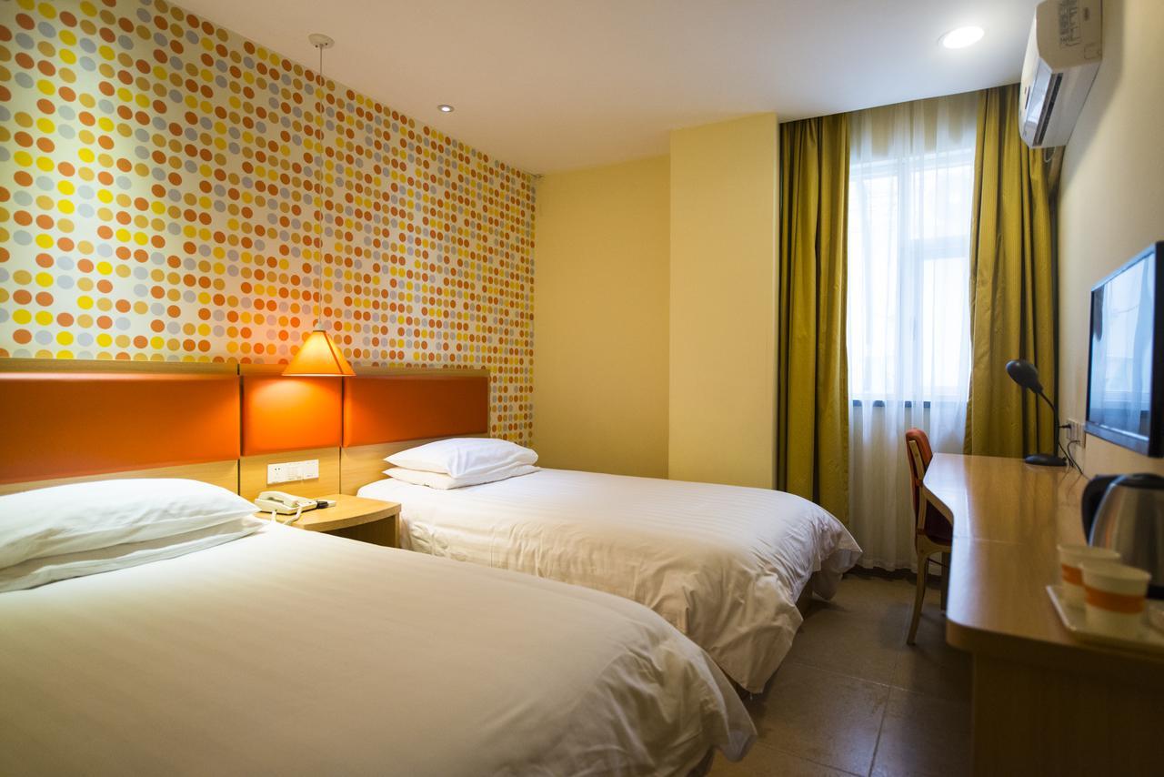 Home Inn Dalian Development Zone Light Railway Station Экстерьер фото
