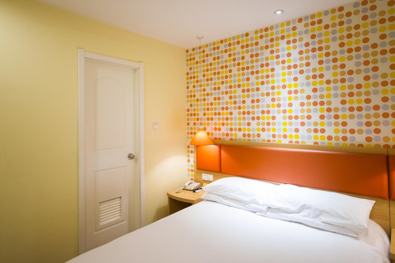Home Inn Dalian Development Zone Light Railway Station Экстерьер фото